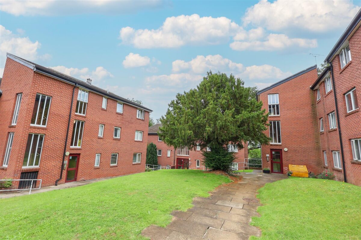 The Knoll, Palace Road, Ripon