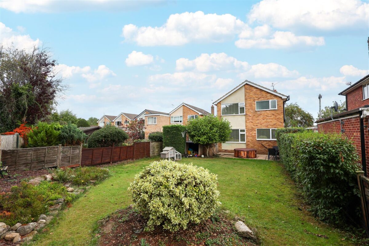 Whitcliffe Drive, Ripon