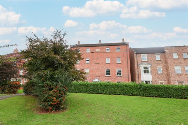 The Dialstone, Thirsk