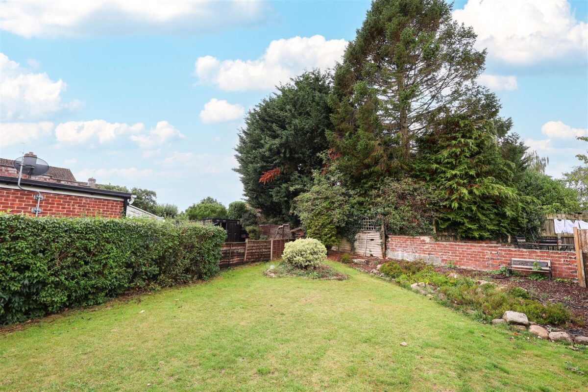 Whitcliffe Drive, Ripon