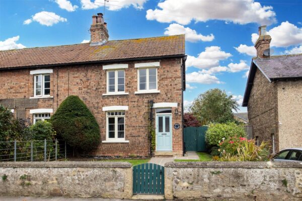St. Johns Road, Bishop Monkton