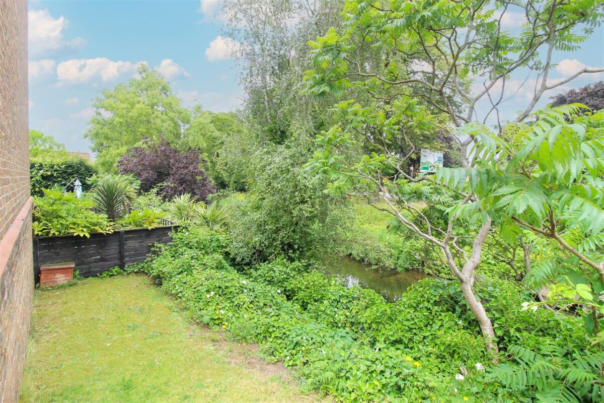 Dallamires Lane, Ripon