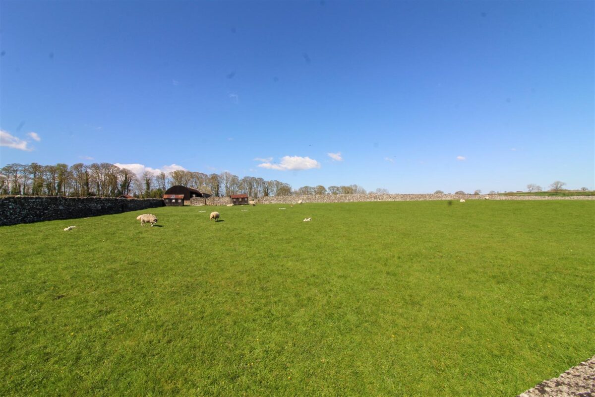 Woodburn Drive, Leyburn