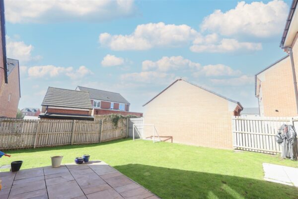 Evergreen Way, Sowerby
