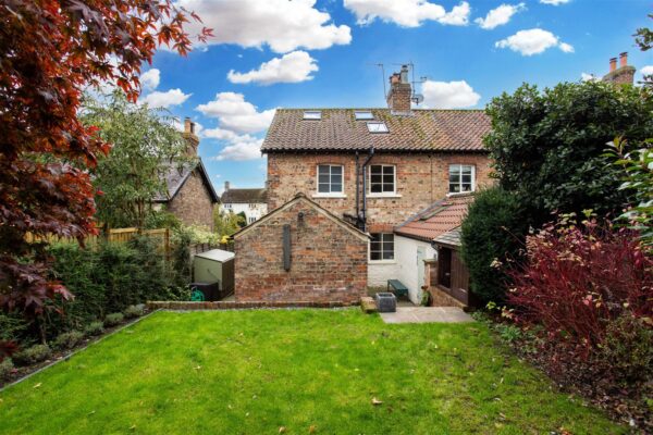St. Johns Road, Bishop Monkton