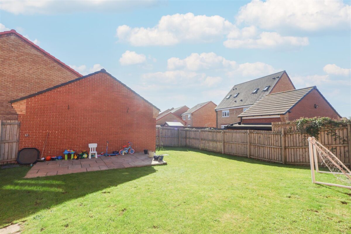 Evergreen Way, Sowerby