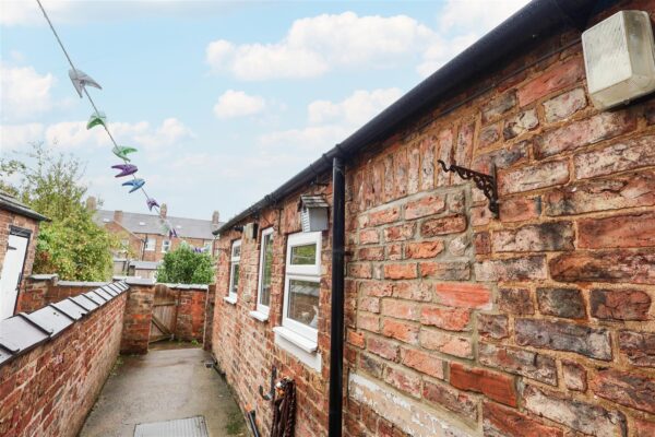 Melbourne Place, Sowerby