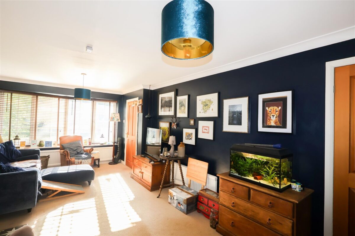 Orchard Close, Sharow