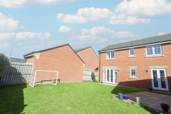 Evergreen Way, Sowerby