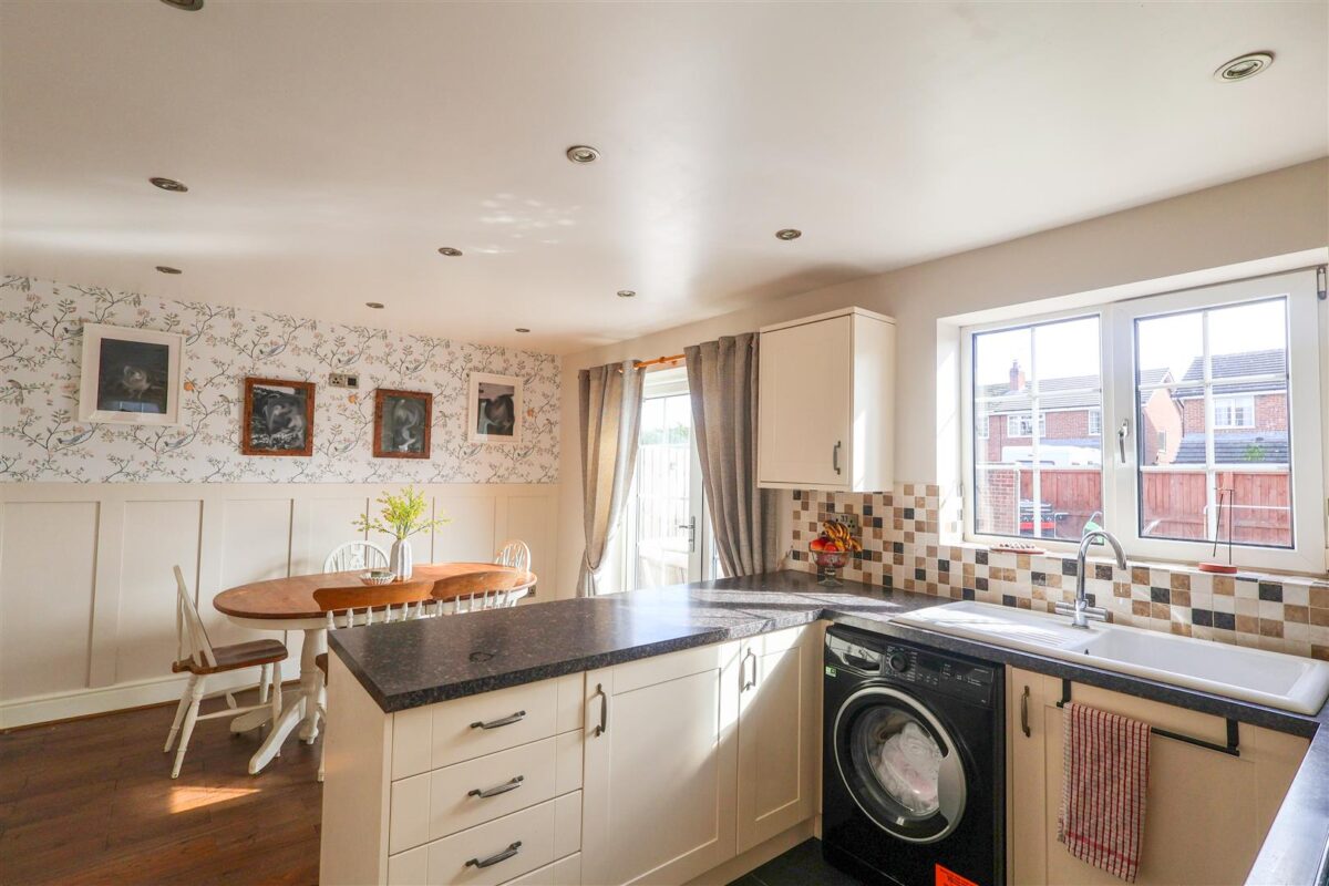 Manor Close, Topcliffe