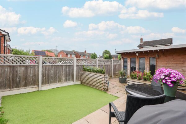 Manor Close, Topcliffe