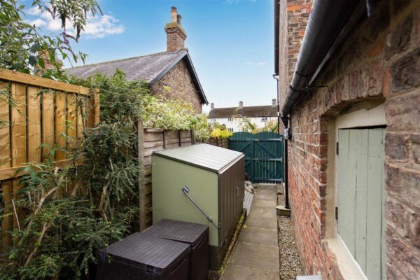 St. Johns Road, Bishop Monkton