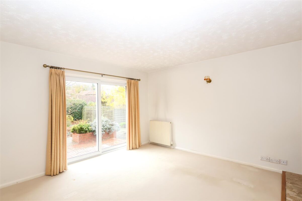 Jamesville Way, Asenby