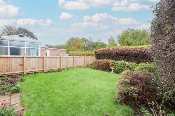 Carlton Close, Carlton Miniott