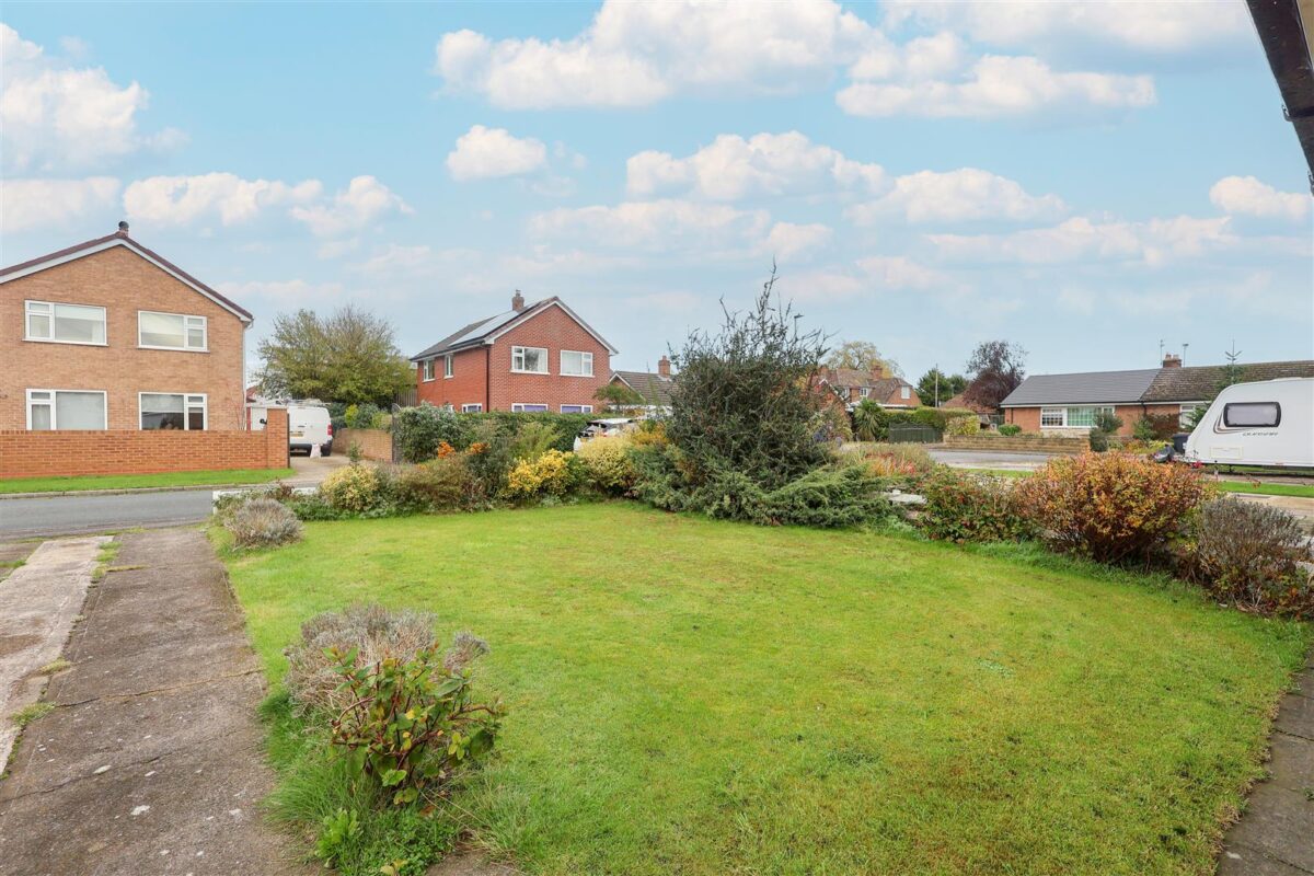 Carlton Close, Carlton Miniott