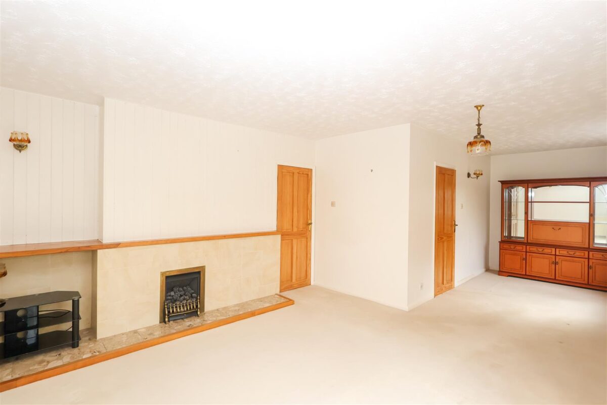 Jamesville Way, Asenby