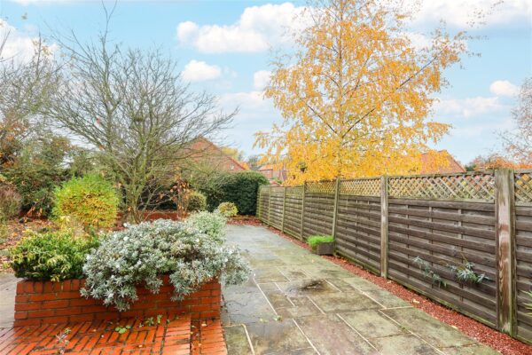 Jamesville Way, Asenby