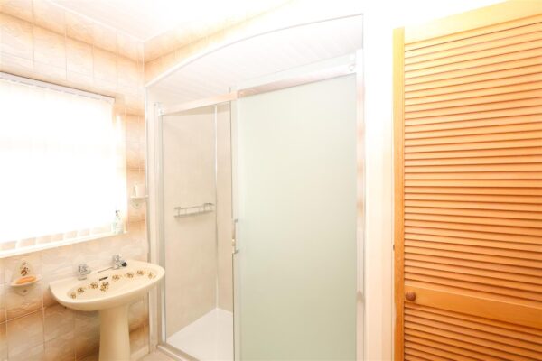 Jamesville Way, Asenby