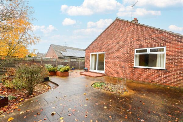 Jamesville Way, Asenby