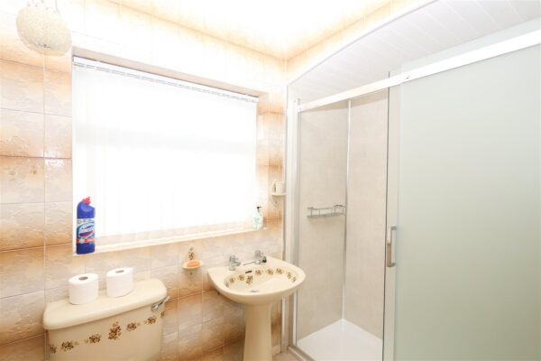 Jamesville Way, Asenby