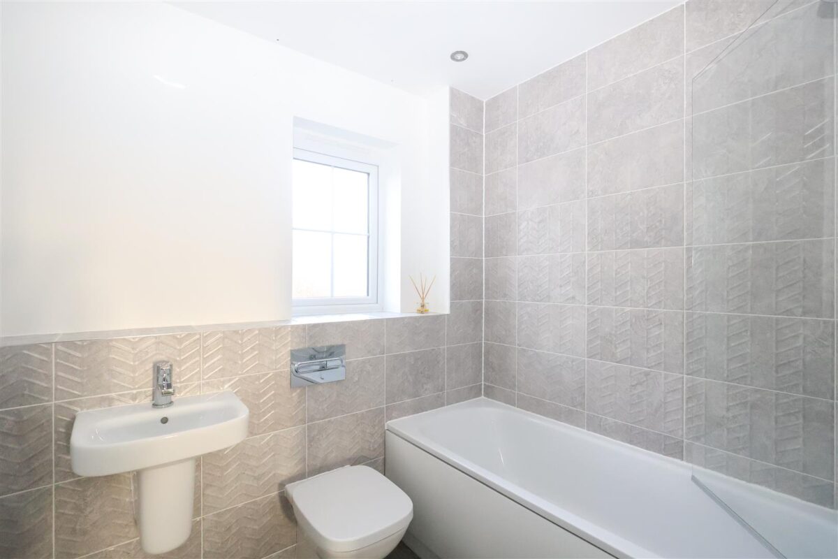 Olivette Crescent, Thirsk