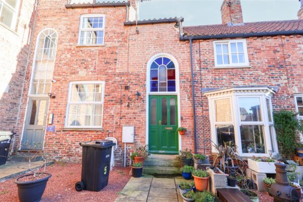 Jacksons Court, Westgate, Ripon