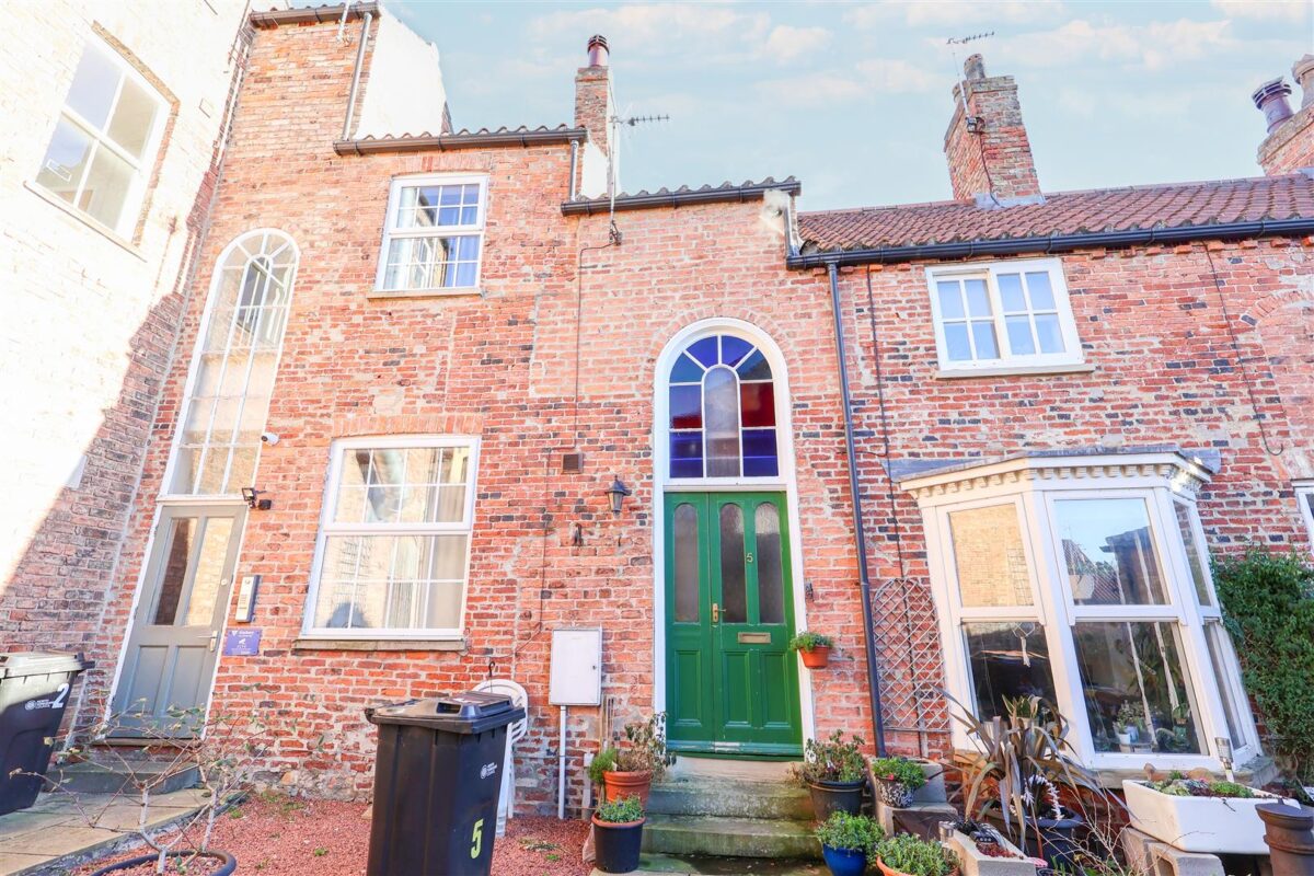 Jacksons Court, Westgate, Ripon