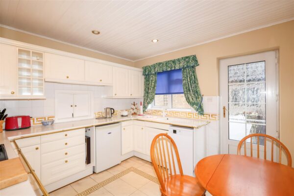 Melrose Crescent, Bishop Monkton, Harrogate