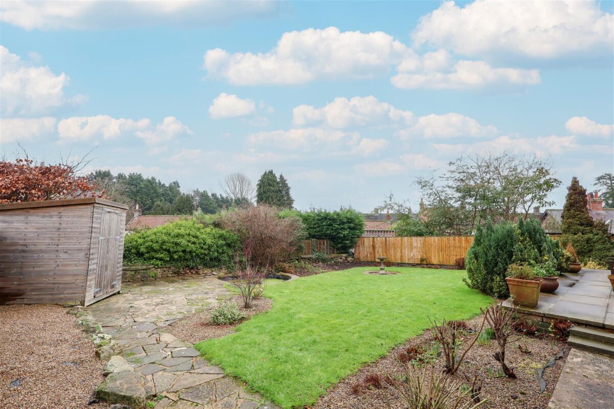 Melrose Crescent, Bishop Monkton, Harrogate