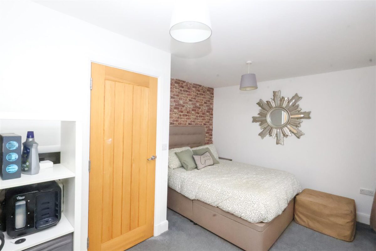 Hutton Conyers, Ripon