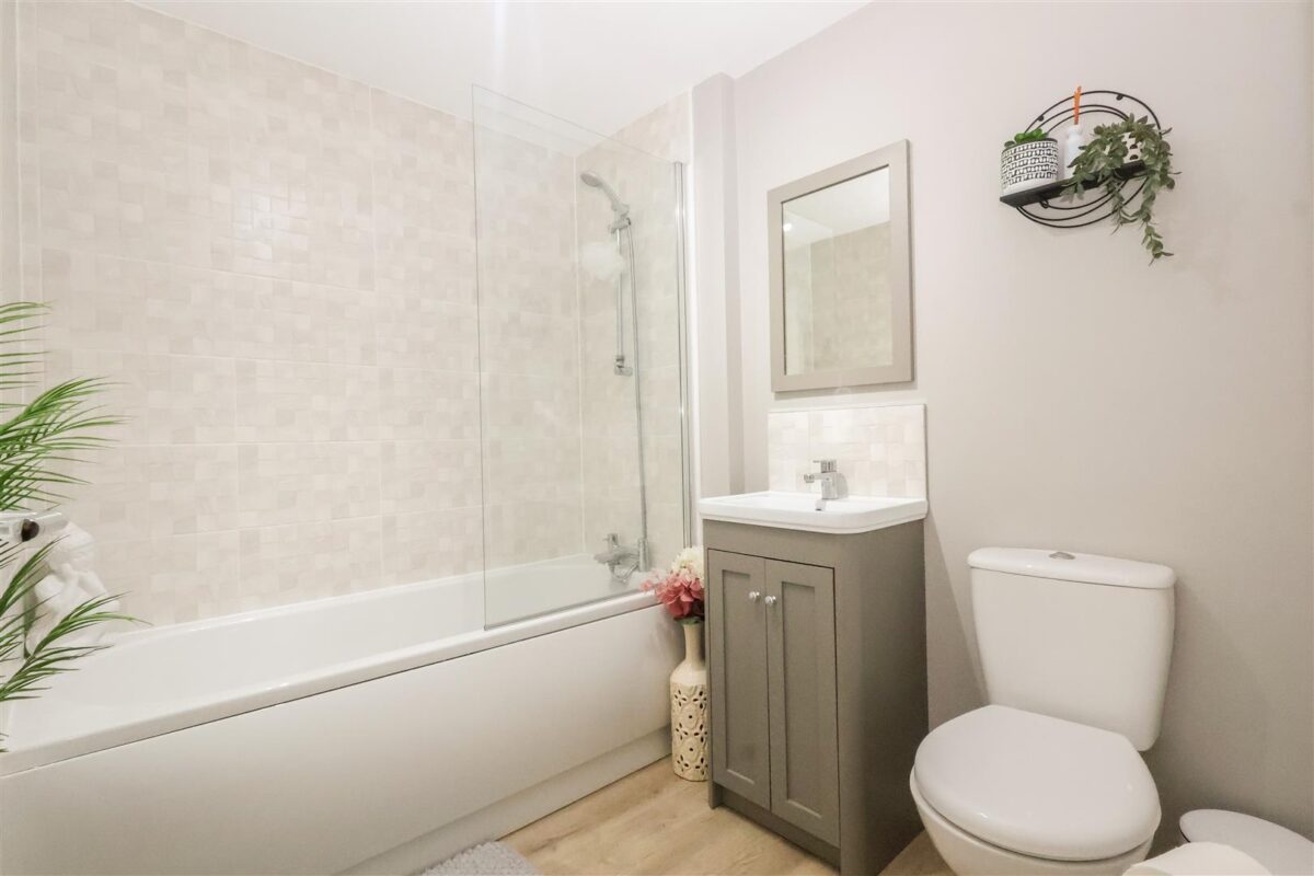 Hamilcar Close, Dishforth, Thirsk