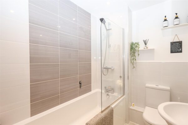 Hutton Conyers, Ripon