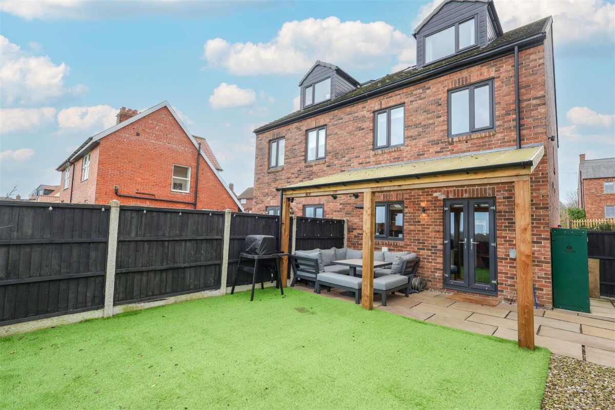 Hutton Conyers, Ripon