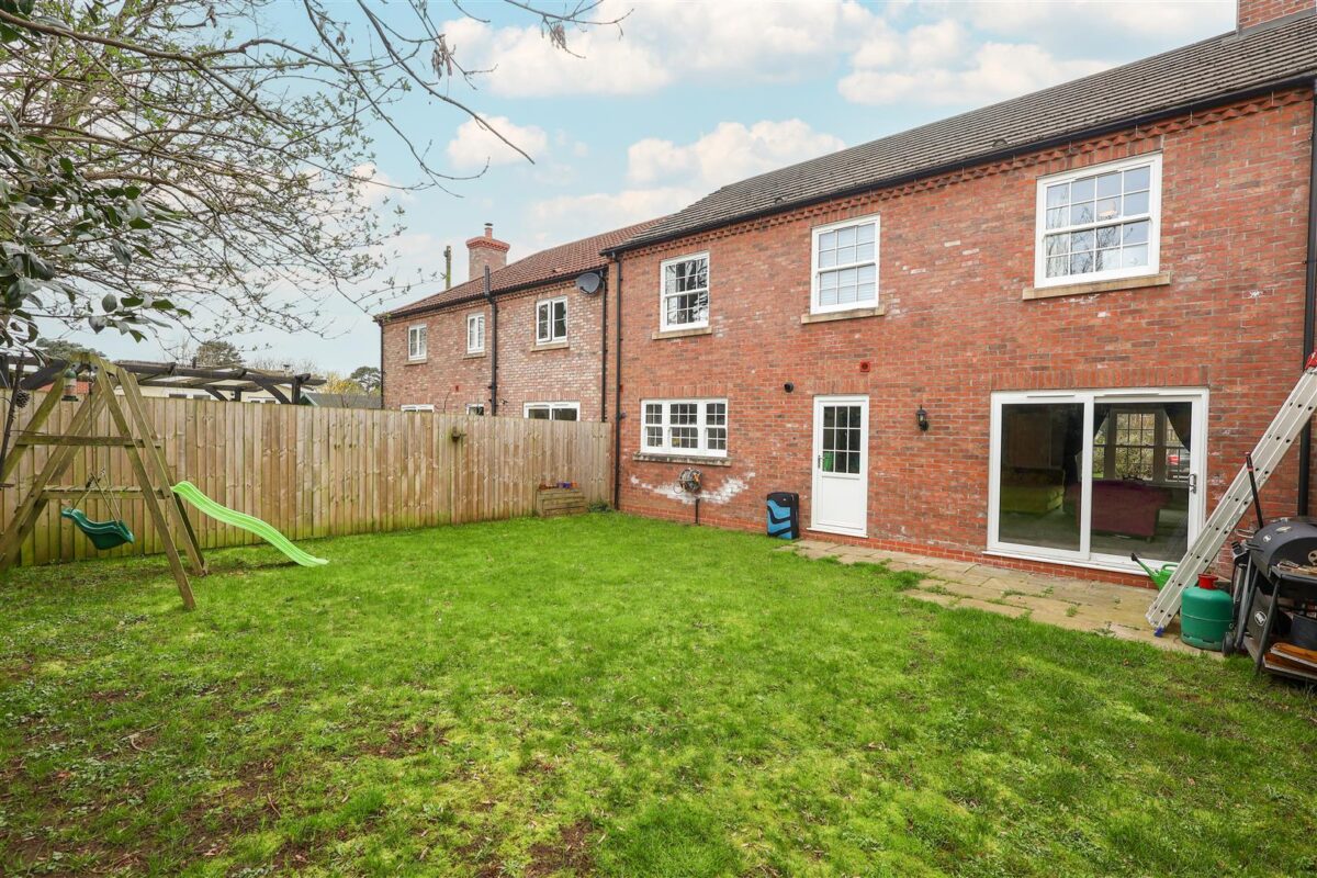 Wisteria Park Gardens, Thirsk