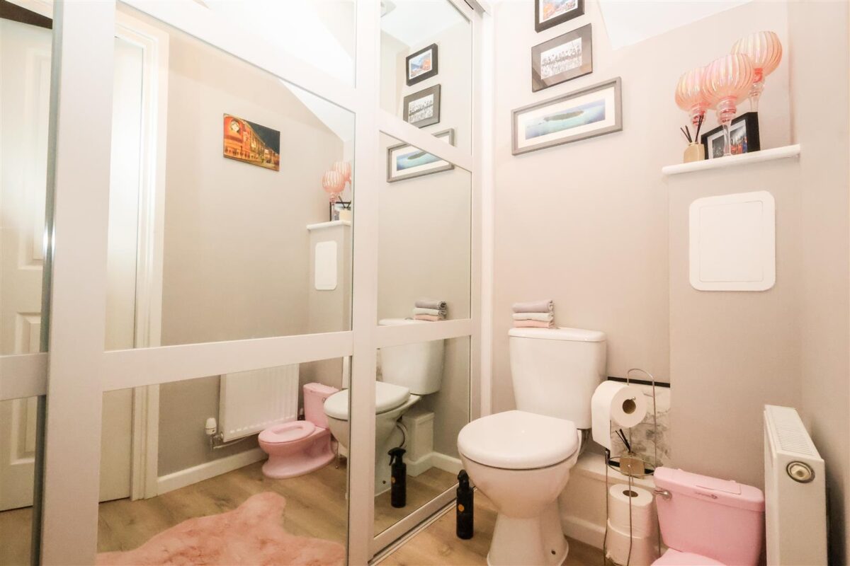 Hamilcar Close, Dishforth, Thirsk