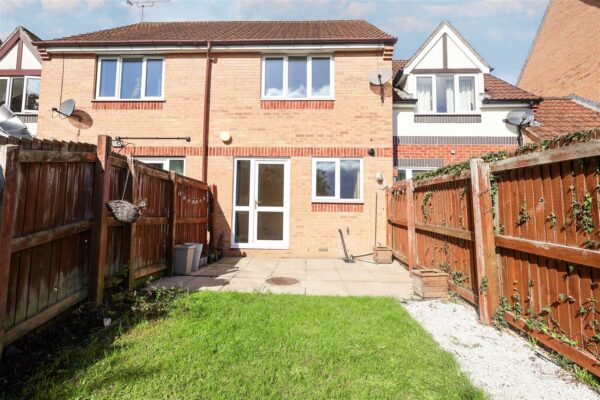 Aismunderby Close, Ripon