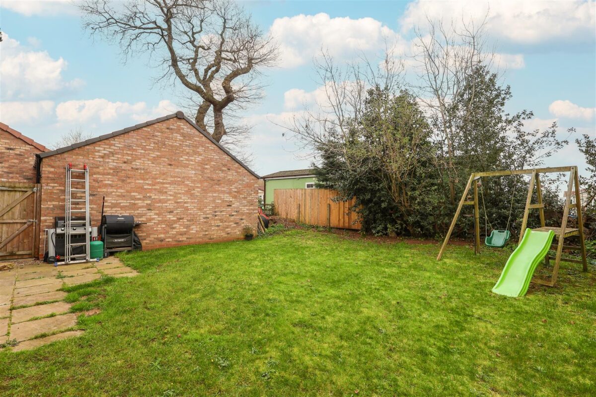 Wisteria Park Gardens, Thirsk