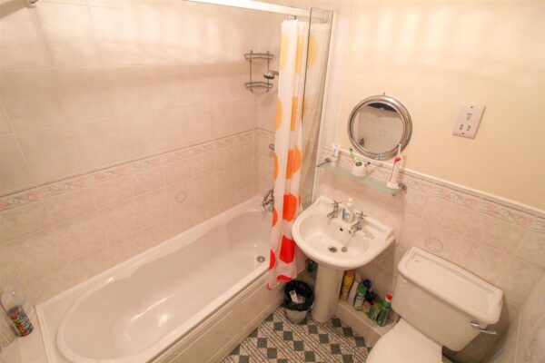 Aismunderby Close, Ripon