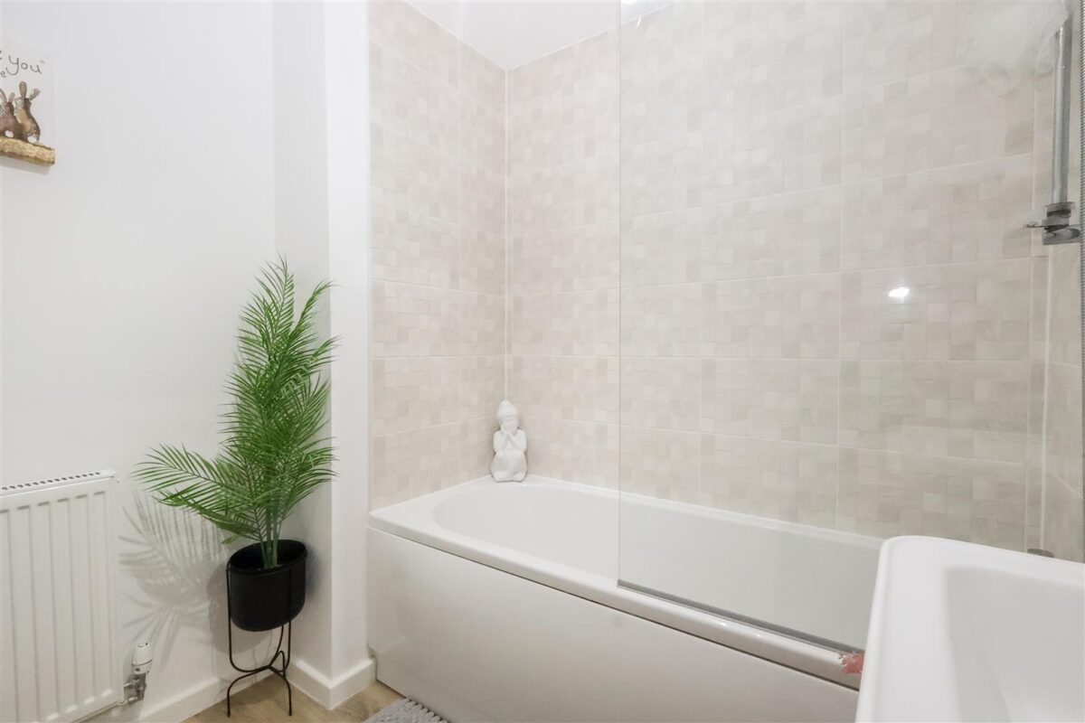 Hamilcar Close, Dishforth, Thirsk