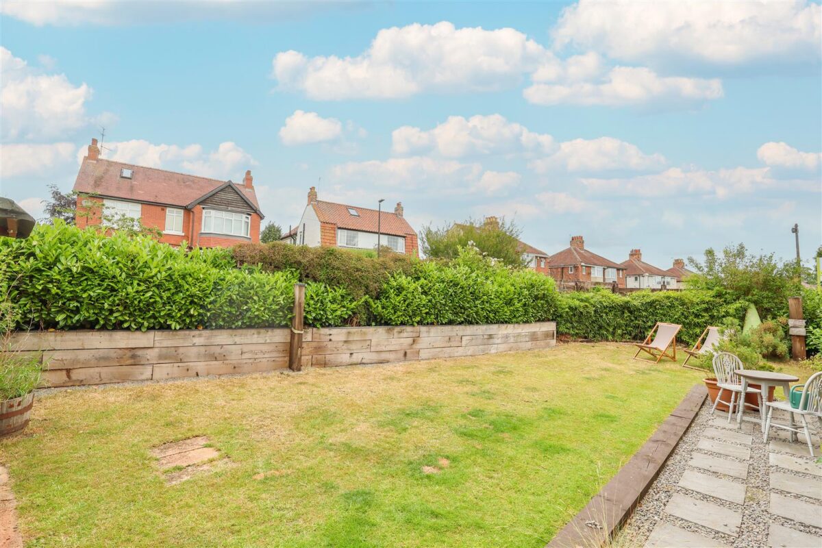 Bishopton Lane, Ripon