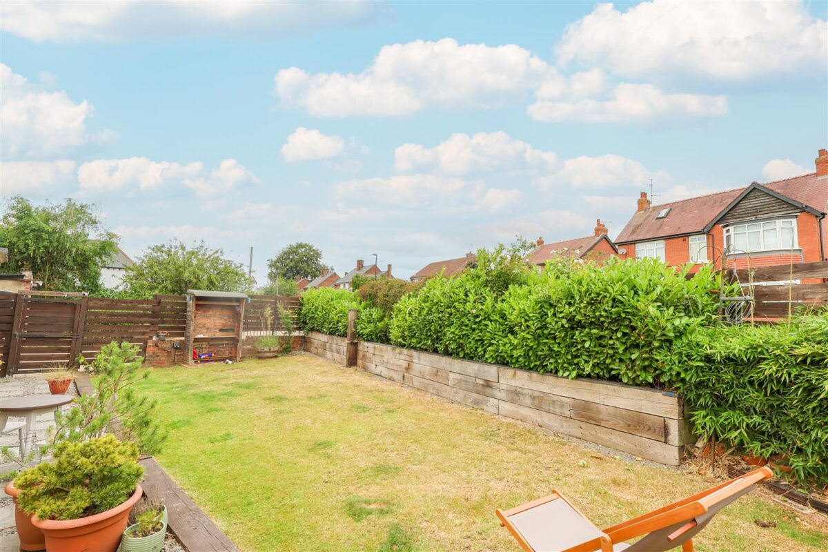 Bishopton Lane, Ripon