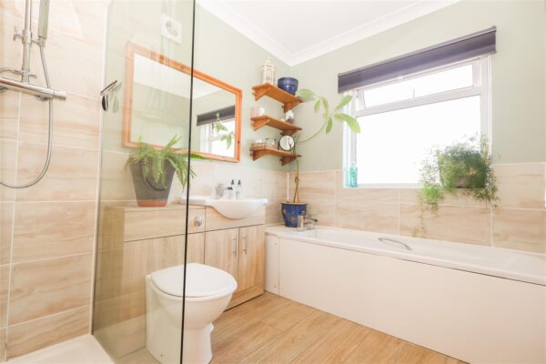 Bishopton Lane, Ripon