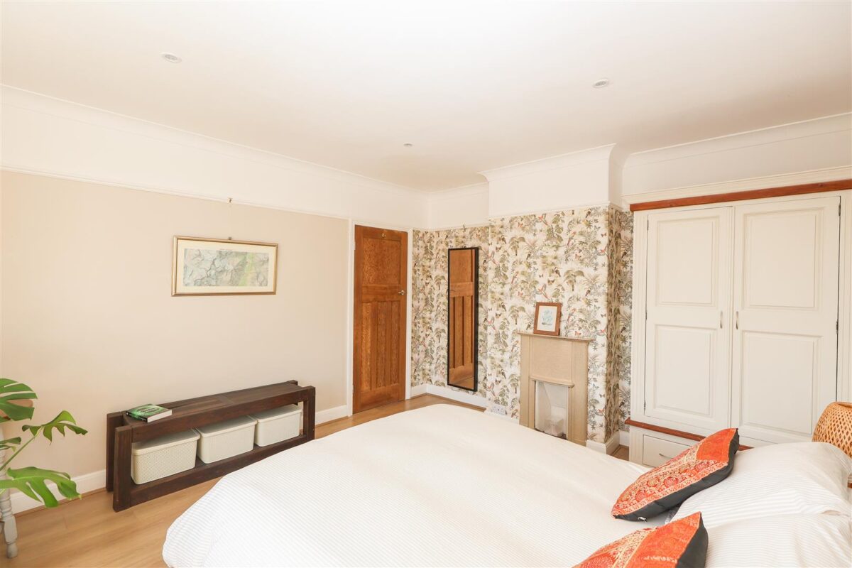 Bishopton Lane, Ripon