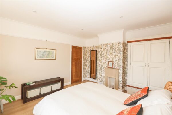 Bishopton Lane, Ripon