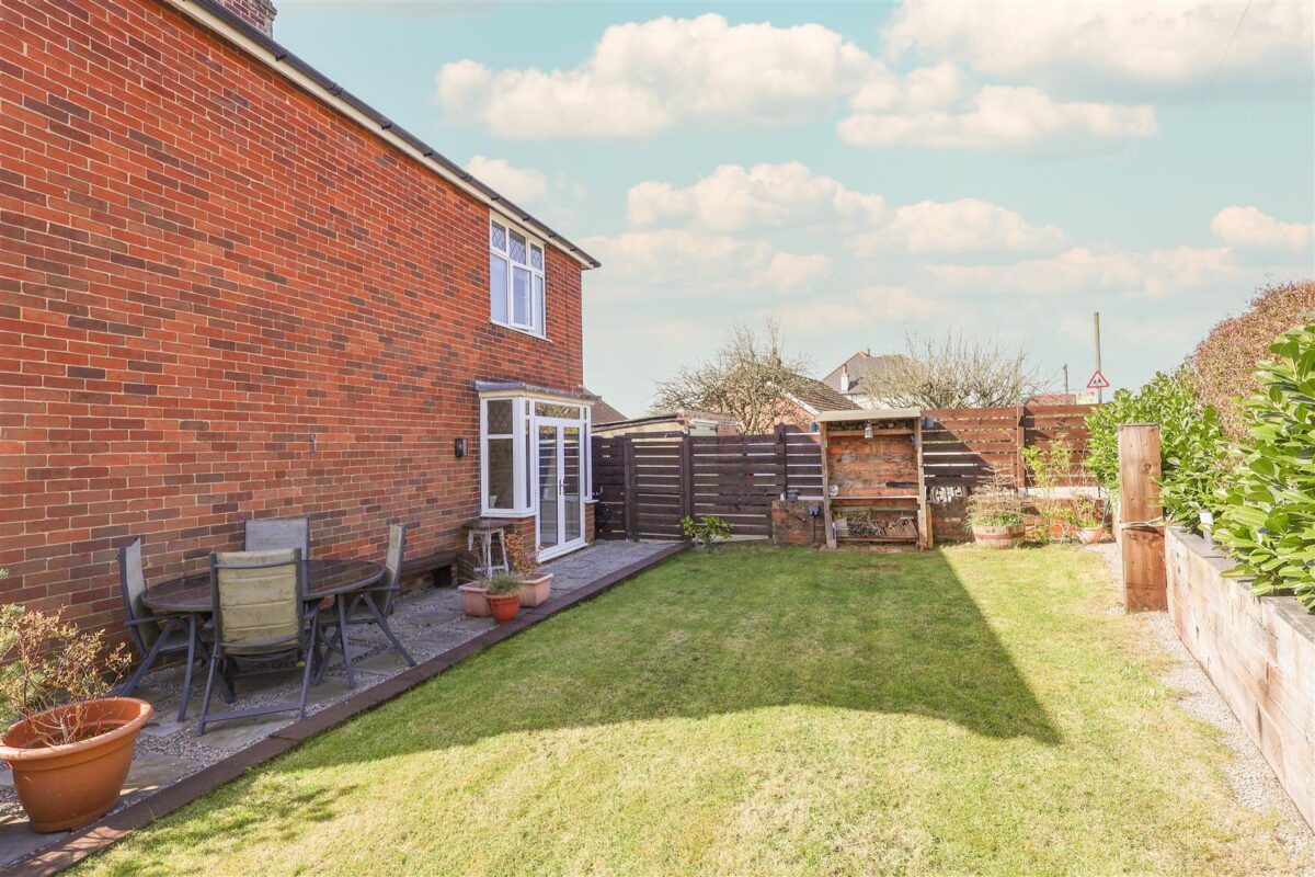 Bishopton Lane, Ripon