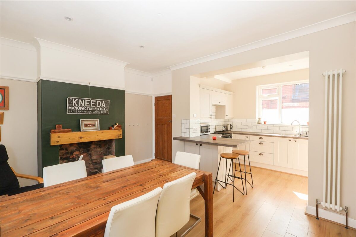 Bishopton Lane, Ripon