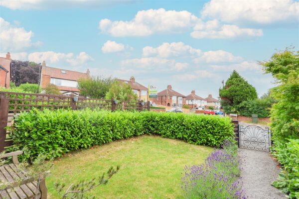 Bishopton Lane, Ripon