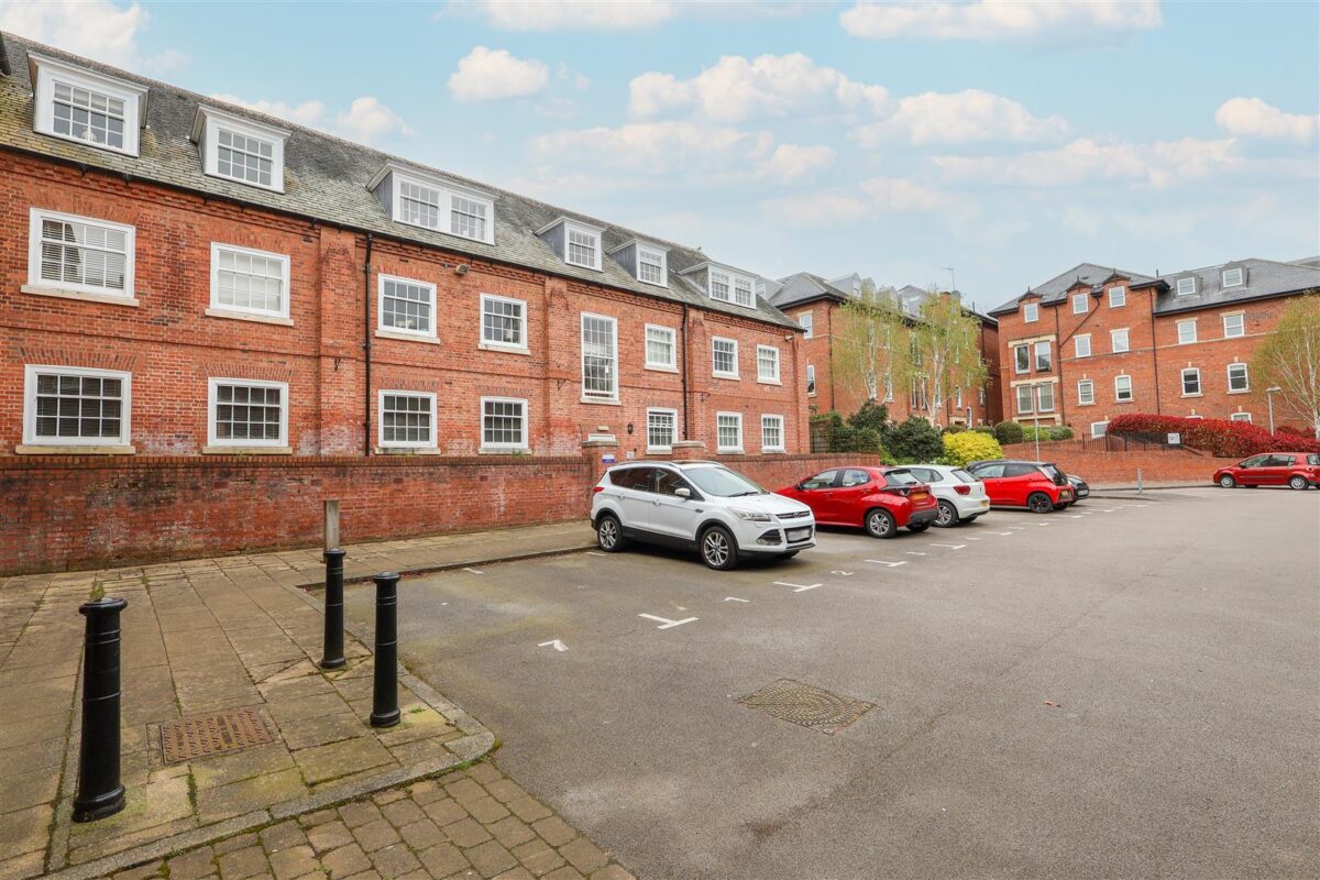 Steven Way, Ripon
