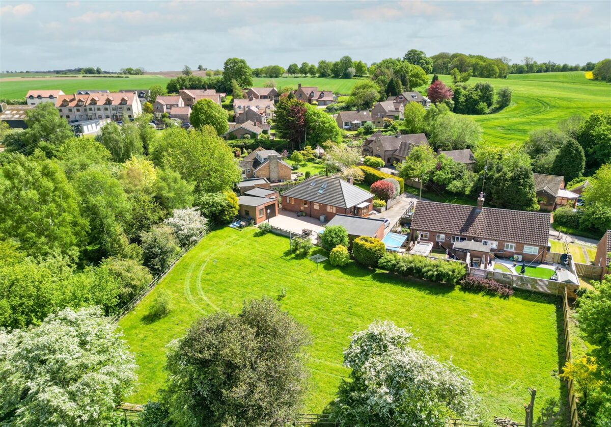 Hutton Conyers, Ripon