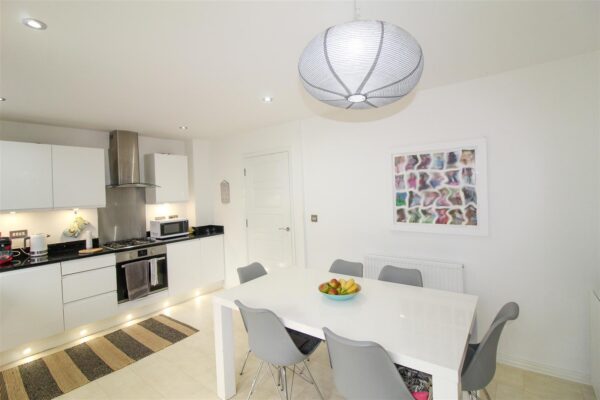 Doublegates Avenue, Ripon